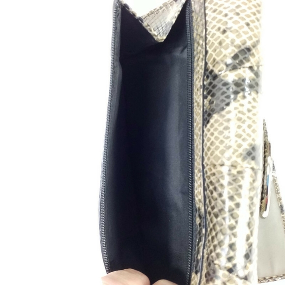 Coach SoHo Continental Exotic Black Embossed Python Print Leather Trifold Wallet - Picture 9 of 15